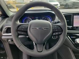 Chrysler Pacifica Limited AWD 2026