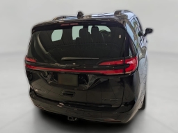 Chrysler Pacifica Limited AWD 2026