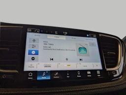 Chrysler Pacifica Limited AWD 2026
