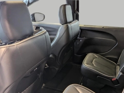 Chrysler Pacifica Limited AWD 2026