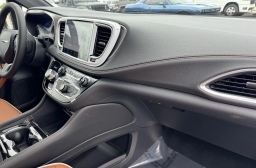 Chrysler Pacifica Pinnacle AWD 2026