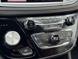 Chrysler Pacifica Pinnacle AWD 2026