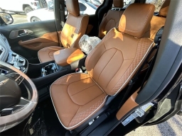 Chrysler Pacifica Pinnacle AWD 2026