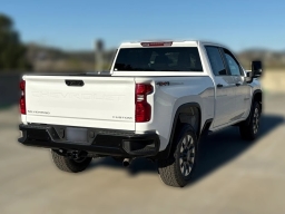 Chevrolet Silverado 2500HD Custom 4WD Crew Cab 159" 2026