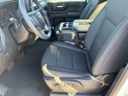 Chevrolet Silverado 2500HD Custom 4WD Crew Cab 159" 2026