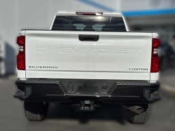 Chevrolet Silverado 2500HD Custom 4WD Crew Cab 159" 2026