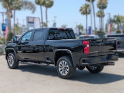 Chevrolet Silverado 2500HD Custom 4WD Crew Cab 159" 2025