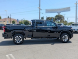 Chevrolet Silverado 2500HD Custom 4WD Crew Cab 159" 2025