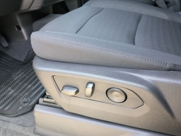 Chevrolet Silverado 2500HD Custom 4WD Crew Cab 159" 2025