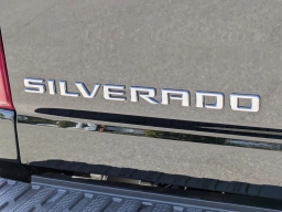 Chevrolet Silverado 2500HD Custom 4WD Crew Cab 159" 2025