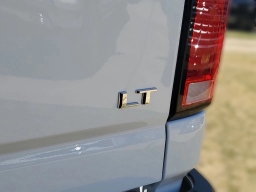 Chevrolet Silverado 2500HD LT 4WD Crew Cab 159" 2026