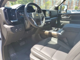 Chevrolet Silverado 2500HD LT 4WD Crew Cab 159" 2026