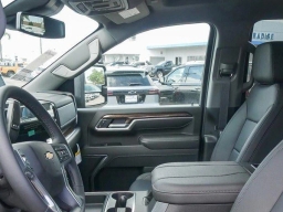 Chevrolet Silverado 2500HD LT 4WD Crew Cab 159" 2025