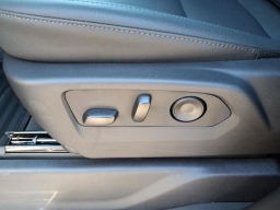 Chevrolet Silverado 2500HD LT 4WD Crew Cab 159" 2026