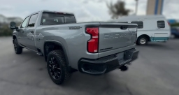 Chevrolet Silverado 2500HD LT 4WD Crew Cab 159" 2026