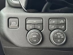 Chevrolet Silverado 2500HD LT 4WD Crew Cab 159" 2026