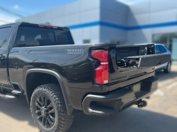 Chevrolet Silverado 2500HD LTZ 4WD Crew Cab 159" 2026