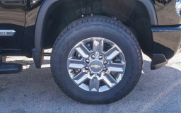 Chevrolet Silverado 2500HD High Country 4WD Crew Cab 159" 2026