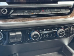 Chevrolet Silverado 1500 LT 2WD Crew Cab 157" 2026