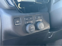 Chevrolet Silverado 1500 LT 4WD Crew Cab 147" 2025