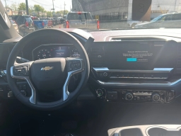 Chevrolet Silverado 1500 LT 4WD Crew Cab 157" 2026