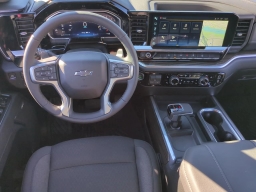 Chevrolet Silverado 1500 4WD Crew Cab 147" RST 2026