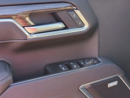 Chevrolet Silverado 1500 4WD Crew Cab 147" RST 2026