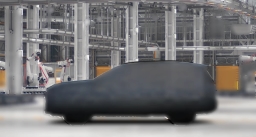 Toyota RAV4 XLE Premium AWD (Natl) 2026