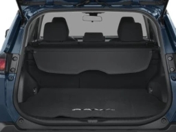 Toyota RAV4 LE FWD (Natl) 2026
