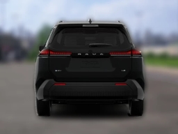 Toyota RAV4 LE FWD (Natl) 2026