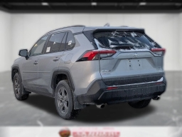 Toyota RAV4 XLE AWD (Natl) 2025