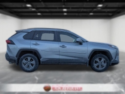Toyota RAV4 XLE AWD (Natl) 2025