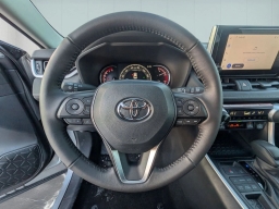 Toyota RAV4 XLE AWD (Natl) 2025