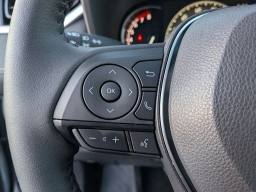 Toyota RAV4 XLE AWD (Natl) 2025