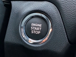 Toyota RAV4 XLE AWD (Natl) 2025