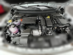 Jeep Cherokee Laredo 4x4 2026