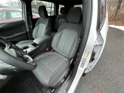 Jeep Cherokee Laredo 4x4 2026