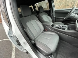 Jeep Cherokee Laredo 4x4 2026