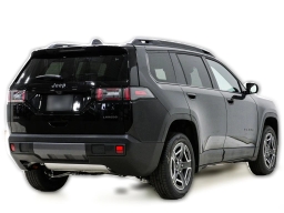 Jeep Cherokee Laredo 4x4 2026