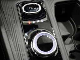 Jeep Cherokee Laredo 4x4 2026