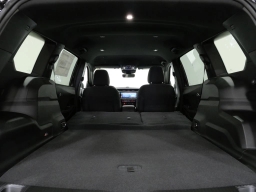 Jeep Cherokee Laredo 4x4 2026