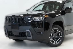 Jeep Cherokee Laredo 4x4 2026