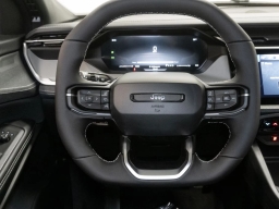 Jeep Cherokee Laredo 4x4 2026