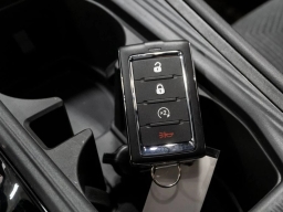 Jeep Cherokee Laredo 4x4 2026