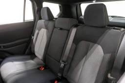 Jeep Cherokee Laredo 4x4 2026