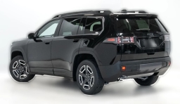 Jeep Cherokee Laredo 4x4 2026