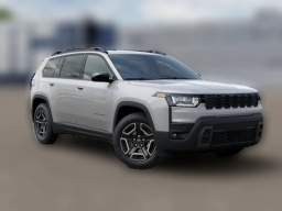 Jeep Cherokee Laredo 4x4 2026