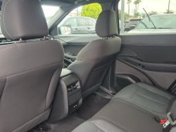 Jeep Cherokee Laredo 4x4 2026