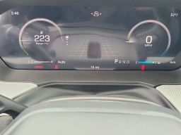 Jeep Cherokee Laredo 4x4 2026