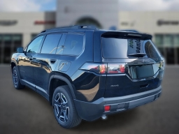 Jeep Cherokee Laredo 4x4 2026